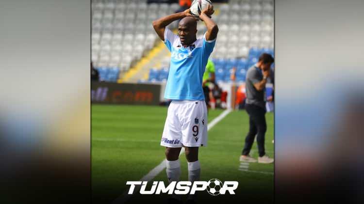 <p>33 yaşındaki Nijeryalı, Türkiye'de oynadığı süre boyunca 41 gol atmıştı.</p>
