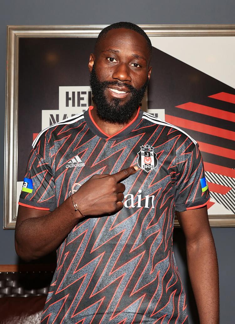 <p>Arthur Masuaku</p>
