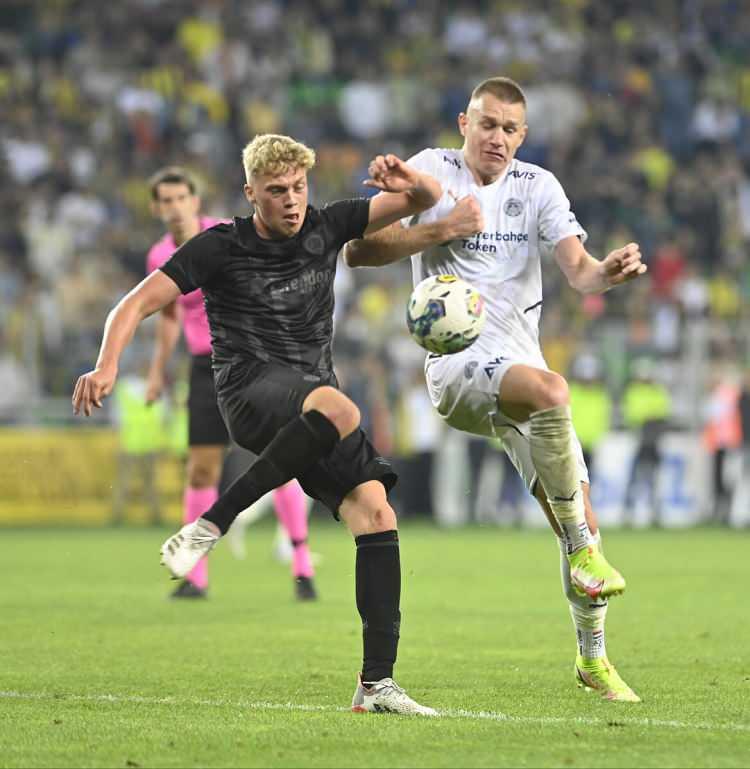 <p>Fenerbahçe'nin hazırlık maçları:</p>
<p> </p>
<p>Fenerbahçe-Shakhtar: 1 - 0</p>
<p>Fenerbahçe-Shkupi: 2-2</p>
<p>Fenerbahçe-Tirana: 4-0</p>
<p>Fenerbahçe-Shamal: 4-2</p>
<p>Fenerbahçe-Partizan: 1-0</p>
<p>Fenerbahçe-MOL Vidi: 3-0</p>
<p>Fenerbahçe-Hull City: 2-0</p>