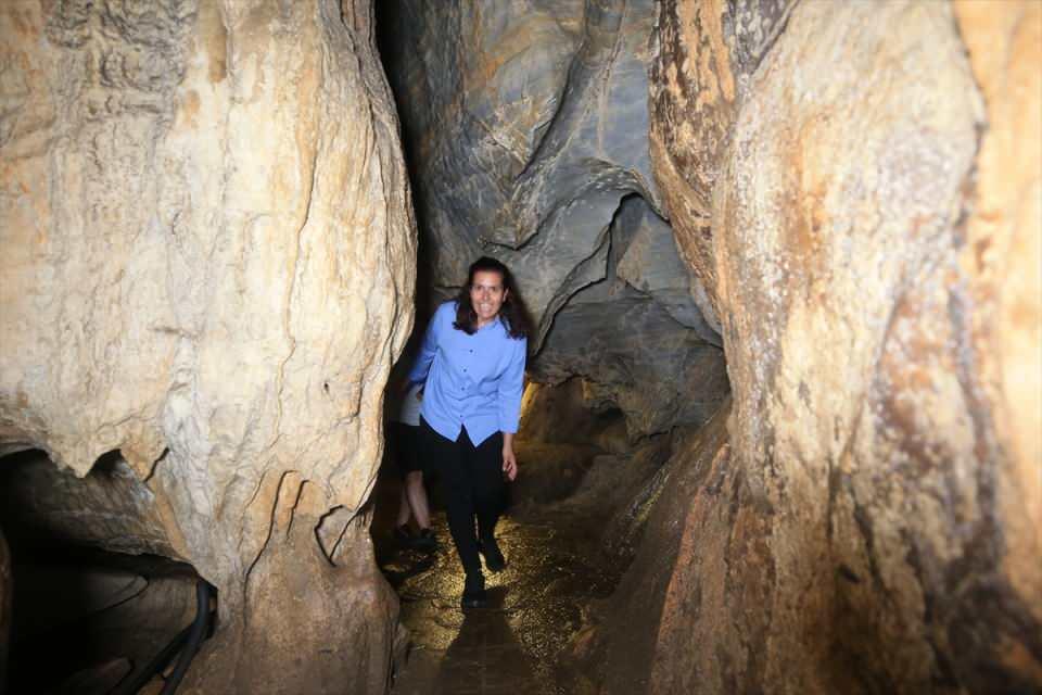 <p> Bu yıl 1 milyon turist hedefimiz bulunmaktadır. Bulgaristan, Romanya ve özellikle Yunanistan üzerinden çok fazla ziyaretçi alıyoruz. Mağara, yıl içerisinde sürekli akan yer altı nehri ve nehrin meydana getirdiği göller, dev boyutlu sarkıt, dikit ve sütunlar ve büyülü atmosferi ile sizleri bekliyor."</p>
<p> </p>