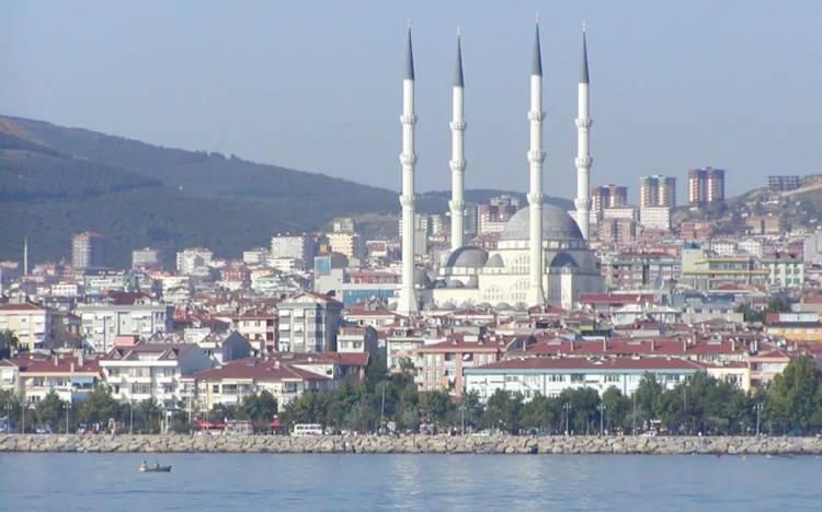 <p>Maltepe Nüfusu: 525 bin 566 kişi<br />
En çok hangi ilden vatandaş var: Sivas</p>
