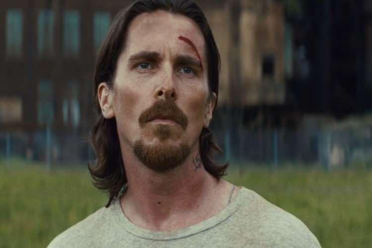 <p><strong>48 yaşındaki Christian Bale, hafızalara Batman karakteriyle kazındı. Altun Küre ödülü alan oyuncuyu ilk kez bir kötü karakter olarak ekranlarda görmek hayranlarını heycanlandırdı. </strong></p>
