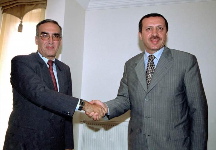<p><strong>Yeni seçimler yeni başarılar</strong></p>

<p>AK Parti, Erdoğan'ın hükümeti kurmasının ardından ilk sınavını 2004 mahalli idareler seçimlerinde verdi.</p>

<p> </p>

<p> </p>
