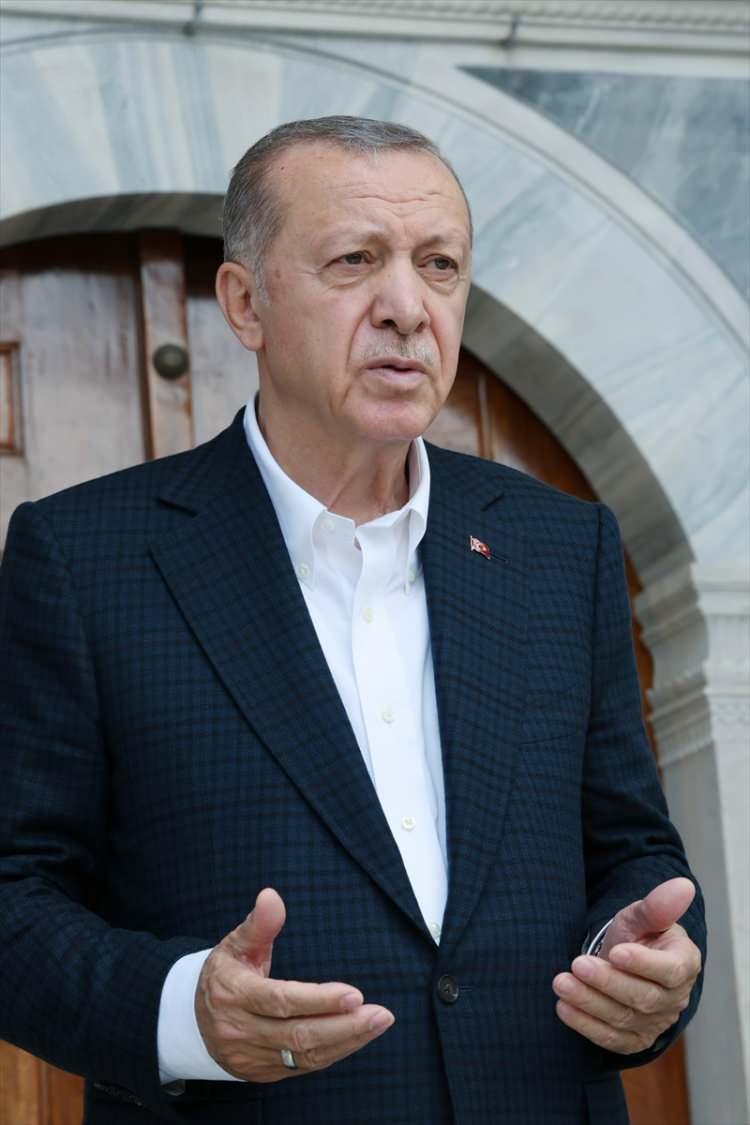 <p>Burada yapılacak duaların, edilecek ibadetlerin Hak katında kabul olmasını niyaz ediyorum. </p>

<p> </p>
