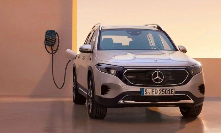 <p><strong>MERCEDES-BENZ</strong></p>

<p> </p>

<p>Mercedes-Benz EQB - </p>

<p><strong>1.830.500 TL</strong></p>
