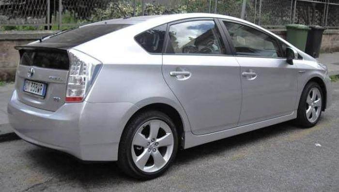 <p>2010 Toyota Prius</p>

<p> </p>
