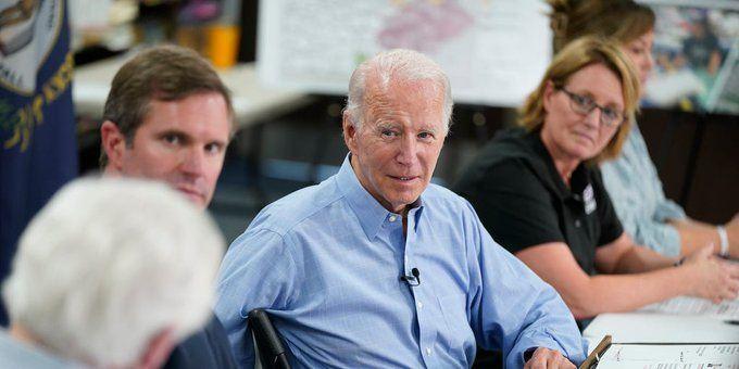 <p>Biden, federal hükümetin eyaletteki enkaz kaldırma ve diğer acil durum önlemlerinin tüm maliyetini karşılamasını istediğini belirterek, "Ne kadar sürerse sürsün felaketin yaraları sarılana kadar burada olacağız." şeklinde konuştu.</p>
