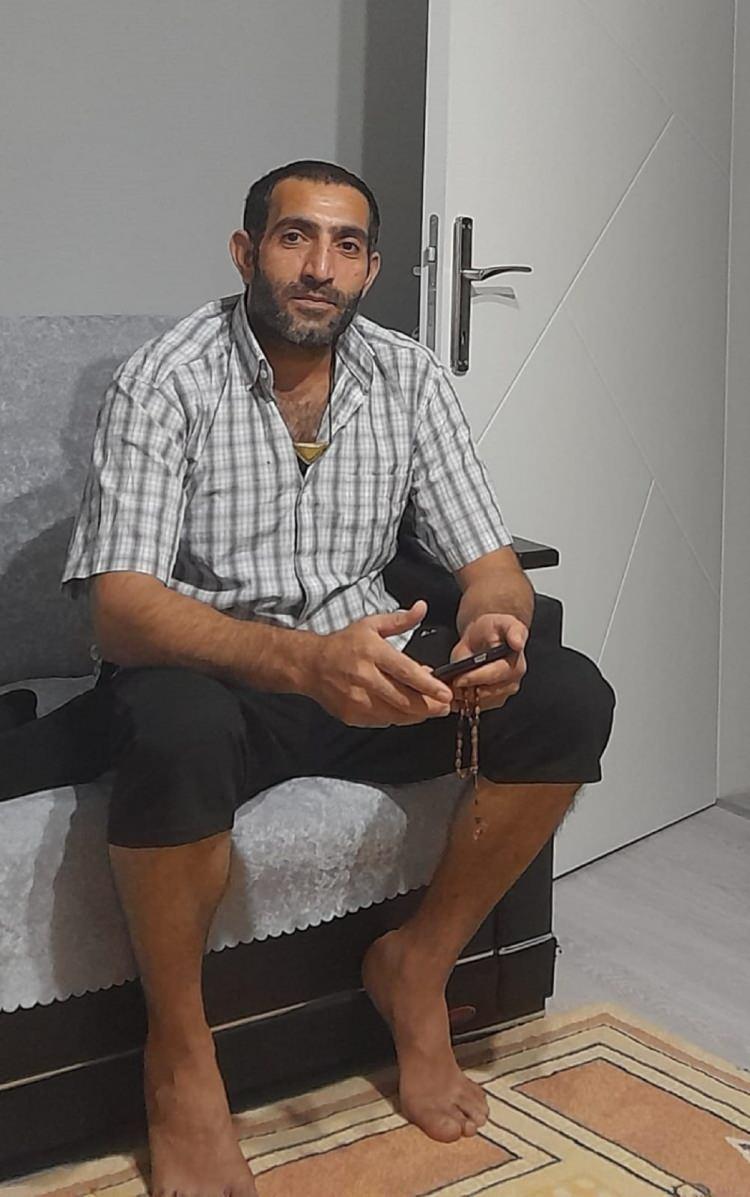 <p>Cafer Tayyar Akçay’ın cenazesi, bugün memleketi Eskişehir'de Emek Mahallesi’ndeki Zümrüt Camii’nde öğle vakti kılınacak namaz sonrası toprağa verilecek.</p>