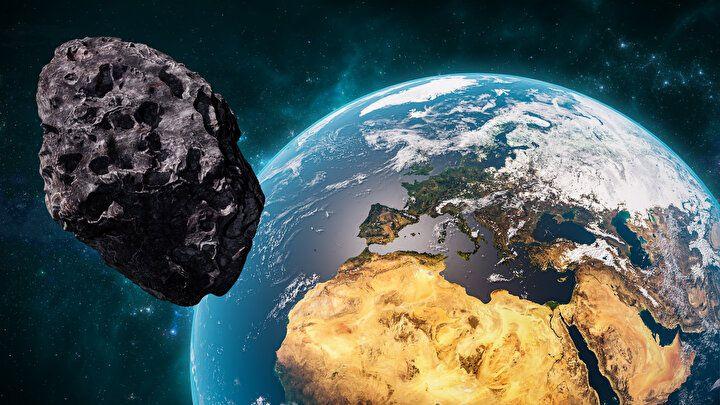 <p>Amerikan Havacılık ve Uzay Dairesi (NASA), 'potansiyel olarak tehlikeli' diye nitelendirdiği bir asteroidin saatte 33 bin 10 kilometre hızla Dünya'ya yaklaştığını bildirdi.</p>

<p> </p>
