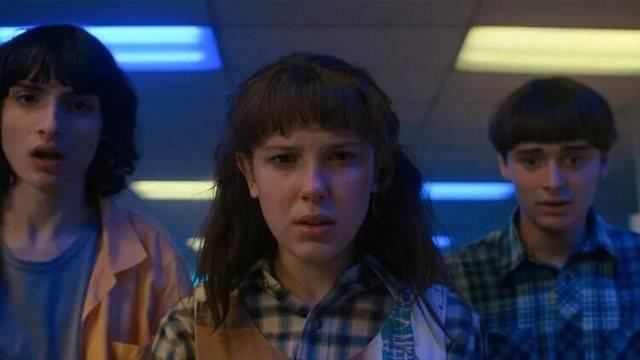 <p><strong>Merakla beklenen filmin yapımcıları daha önce stranger things dizisinin 5.sezonunun yayınlanacağının sinyallerini vermişti. Bunu doğrulayan Buffer kardeşler, çıklamalarında dizinin hikayesinin 7 sene önce planlandığını ve o dönemde dizinin 4 veya 5 sezon olacağını tahmin ettiklerini belirtti.</strong></p>