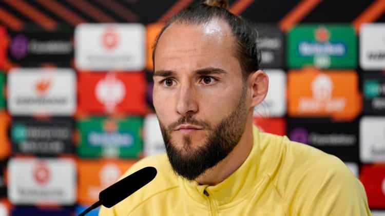 <p><strong>Nemanja Gudelj Trabzon'a...</strong></p>

<p>İspanyol basını, Trabzonspor'un peşinde olduğu bir başka oyuncunun da Sevilla'da forma giyen Nemanja Gudelj olduğunu iddia etti.</p>

<p>Estadiodeportivo.com sitesi, karadeniz ekibinin ön libero pozisyonunda oynayan Gudelj için Sevilla ile görüştüğünü ve oyuncunun ayrılabileceğini bildirdi.</p>
