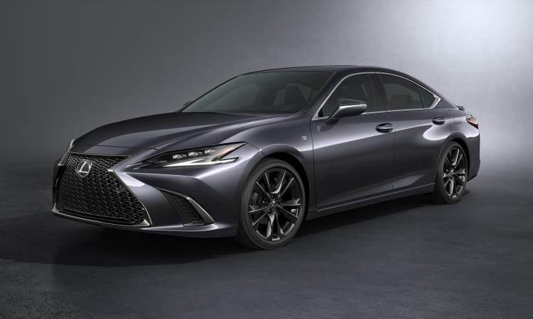 <p>5- Lexus ES - Puan: 77</p>
