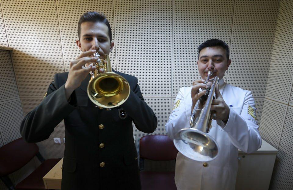 <p>Farklı isimlerle eğitim veren okul Bando Astsubay Meslek Yüksekokulu olarak Milli Savunma Üniversitesi bünyesinde faaliyetlerini sürdürüyor.</p>

<p> </p>
