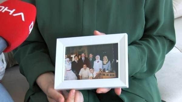<p>İlk baharımız olan evliliğimizde de yanımızdaydı, ikinci baharımız olan evimizde de yanımızda" diye konuştu.</p>
