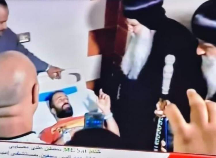 <p>Ayağa kalkmayan çalışan Muhammed, ayağının kırıldığını anlayınca dışarıdan yardım istedi. Dışarı çıkarıldıktan sonra hastane aciline kaldırıldı.</p>
