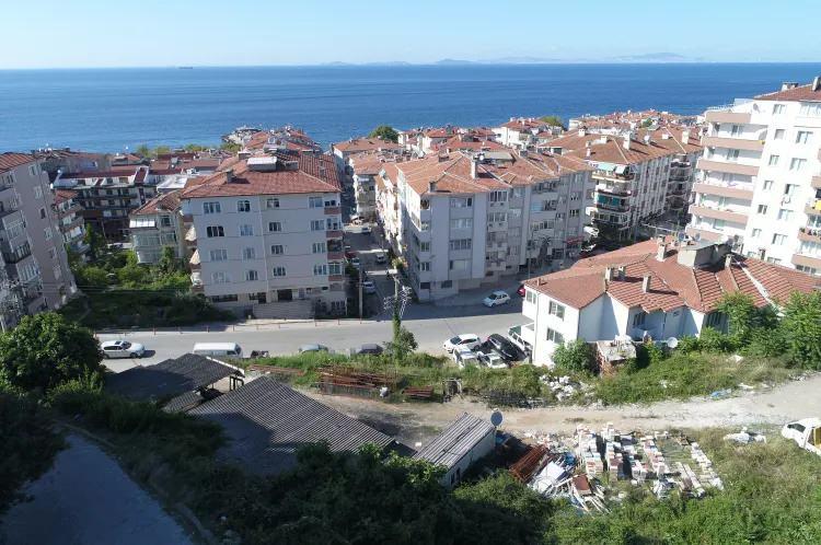 <p>Yalova'nın Çınarcık ilçesindeki Harmanlar Mahallesinin yeni hali.</p>
