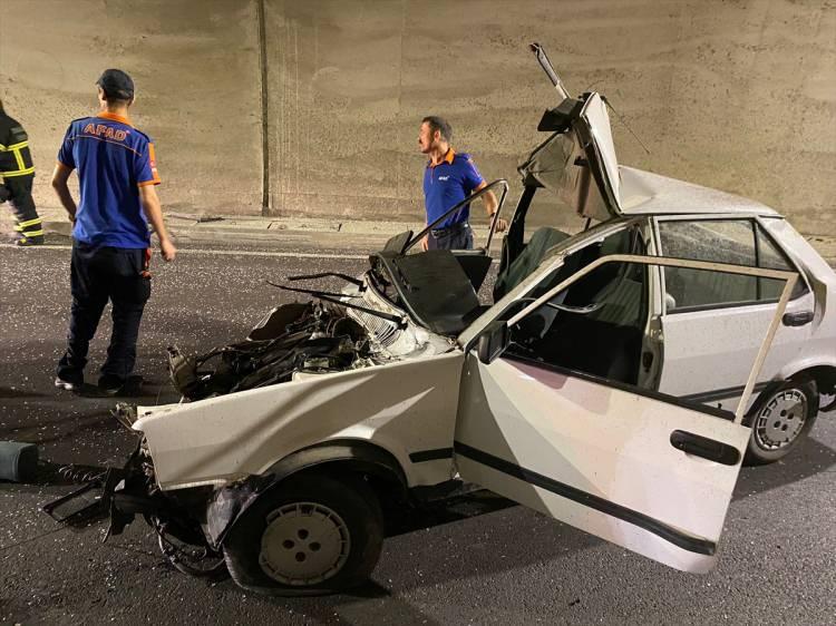 <p>Zonguldak'ta otomobilin takla atması sonucu ağır yaralanan sürücü tedavi altına alındı.</p>
