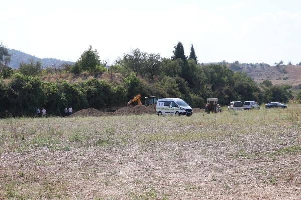 <p> Yakınları, Abay hakkında polise kayıp başvurusunda bulundu. Tüm aramalara rağmen Abay'a ulaşılamadı.</p>
