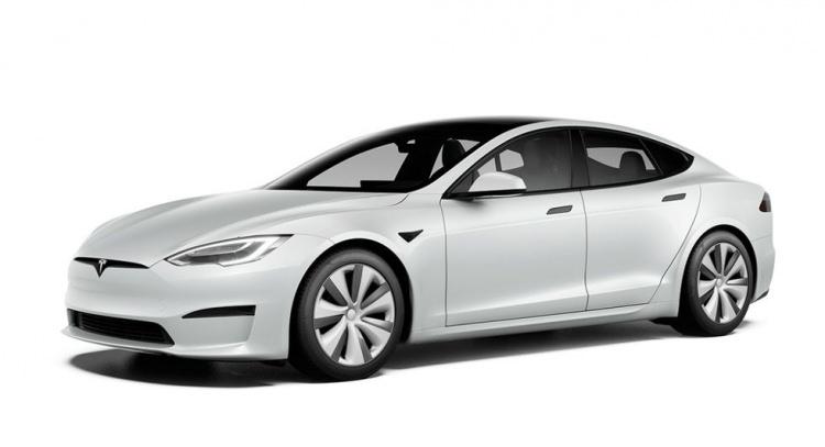 <p>2 - <strong>Tesla Model S</strong>: 405 mil / 651 Km</p>

<p> </p>

<p>Tesla Model S'nin 1020 beygir gücü ürettiğini söyledi. Yeni Plaid + modeli ile bunun neredeyse iki katına çıkacak.</p>
