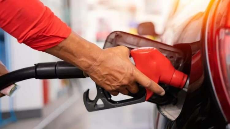 <p>Benzinin litresi ise ortalama 21.15 liradan satılıyor.</p>

<p> </p>
