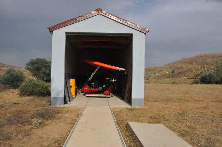 <p>Kumandalı helikopterler ve uçaklar uçurdum. Microlight pilotlar olarak gerçekten izin süreci çok uzun sürüyor. Ben Avrupa'da da bu işleri biliyorum.</p>