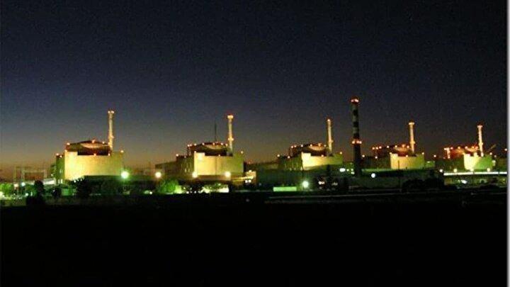 <p>Sanayi kaynakları The Telegraph'a verdiği demeçte, yangının bombardımandan kaynaklandığını söyledi. Ukrayna kesinti için ‘işgalcilerin eylemlerini’ işaret etti.</p>

<p> </p>
