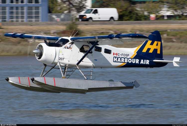 <p>De Havilland Canada DHC-2 Beaver, de Havilland Canada tarafından geliştirilen ve üretilen tek motorlu, yüksek kanatlı, pervaneli, kısa kalkış ve iniş yapan bir deniz uçağı.</p>
