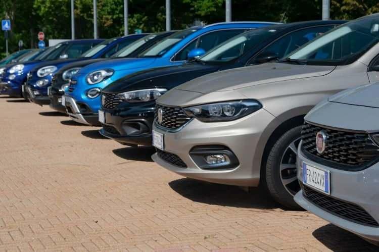 <p>İki markayı 11 bin 594 adetle Fiat izledi.</p>