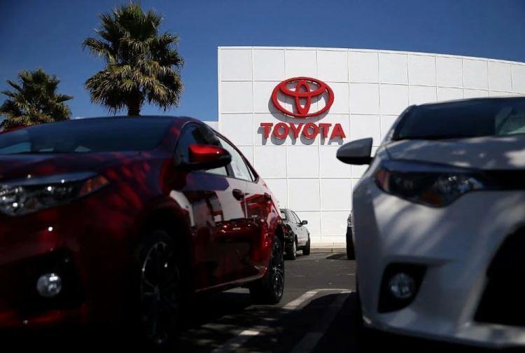 <p>3 bin 833 adetle Toyota ilk 10 içinde yer aldı.</p>
<p> </p>
