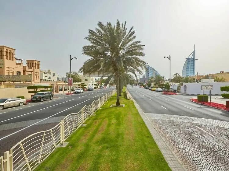 <p>23. Jumeirah Sahil Yolu, Dubai</p>
<p> </p>
