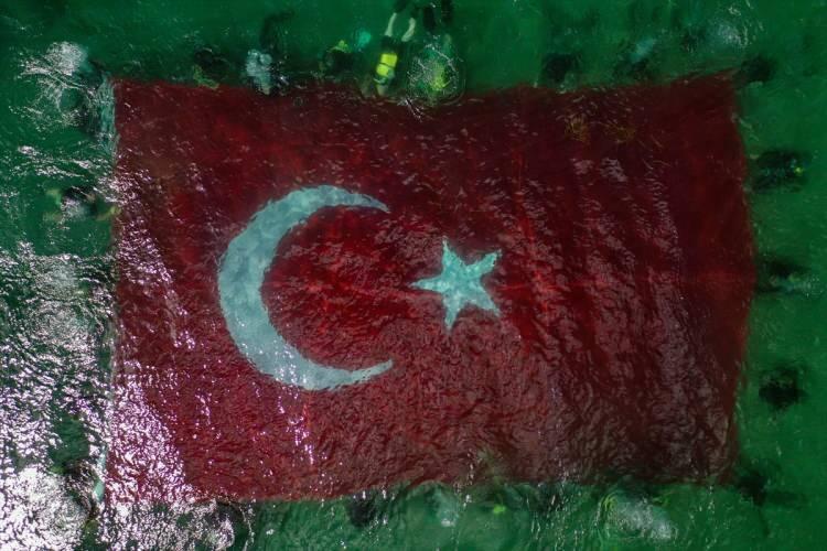 <p>Katılımcılara daha sonra törenle sertifikaları verildi.</p>
<p> </p>