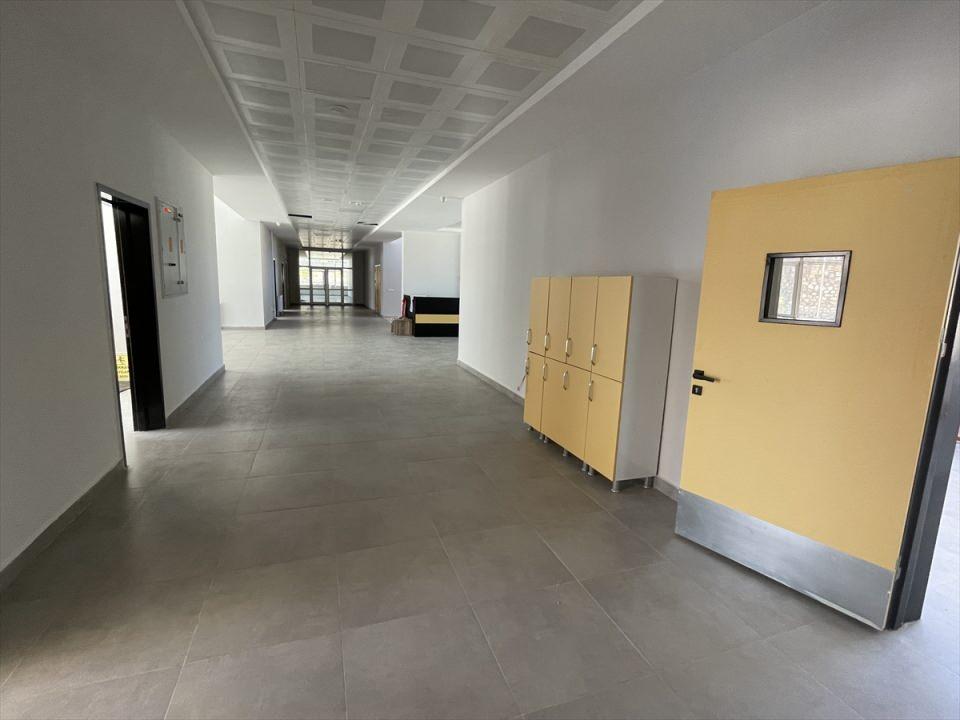 <p>Kalan 12 okulun inşası da bu yıl tamamlandı. Depreme dayanıklı bu okullarda 2022-2023 eğitim-öğretim yılında ders zili çalacak.</p>
<p> </p>