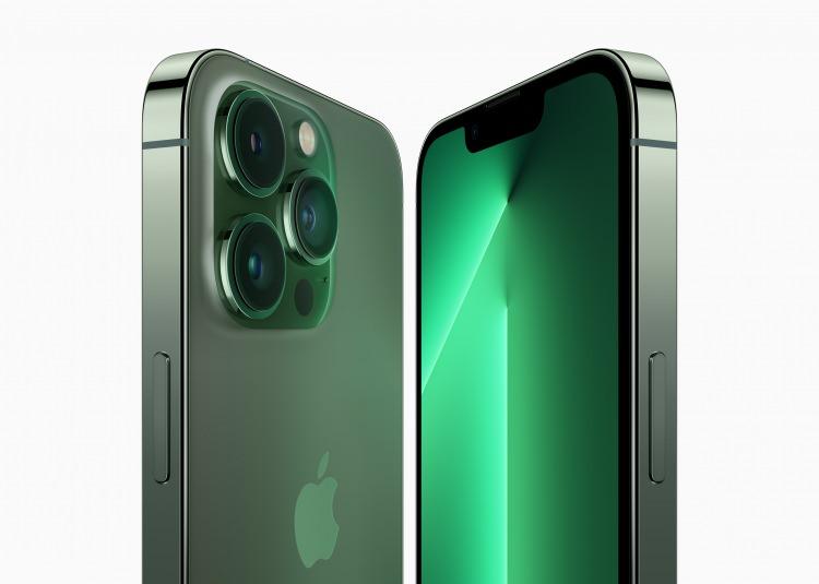 <p>6- Apple iPhone 13 Pro Max</p>
<p><br />
DxOMark Puanı: 137</p>
<p><br />
Arka Kamera: 12 Megapiksel f/1.5, 26mm (geniş açı) , 1/1.76″ sensör, Dual Pixel, PDAF, OIS</p>
<p><br />
2. kamera: 12 Megapiksel f/1.8, 13mm (ultra geniş açı), 1/2.55″ sensör, Dual Pixel PDAF, 120°, Sabit video çekimi</p>
<p><br />
3. kamera: 12 Megapiksel f/2.8 77mm (telefoto),1/1.72 , PDAF, OIS Otomatik Odaklama, Optik Zoom (3x) 0.8μm (1.6μm) Piksel</p>
<p><br />
Ön Kamera:12 Megapiksel (geniş açı), f/2.2, 26mm, 1/3.24, 1.22µm, Dual Pixel PDAF, Auoto-HDR</p>