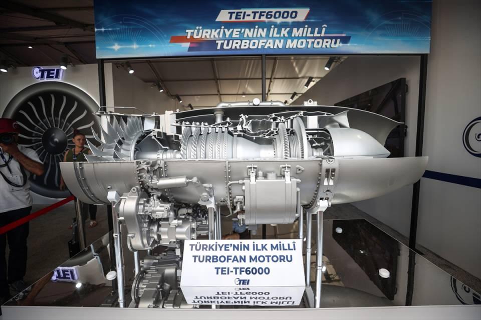 <p> Türkiye'de geliştirilen en güçlü motor olan, savunma sanayisi ve enerjide kullanılması amaçlanan TEI TF6000 turbofan motorunun imalatının 2023'ün ilk aylarında tamamlanması ve yılın ilk çeyreğinde çalıştırılması hedefleniyor.</p>

<p> </p>
