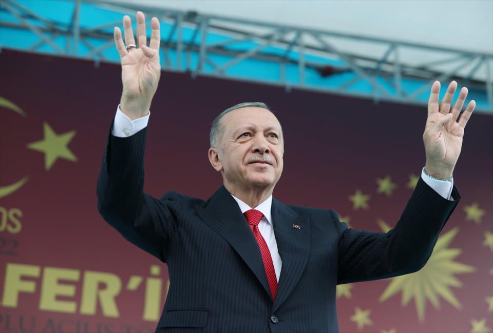 <div>Cumhurbaşkanı Recep Tayyip Erdoğan, 30 Ağustos 1922-2022 Büyük Zafer’in 100. Yılı Etkinlikleri ve Kütahya Toplu Açılış Töreni'ne katıldı. Cumhurbaşkanı Erdoğan, törende konuşma yaptı.</div>

<div> </div>
