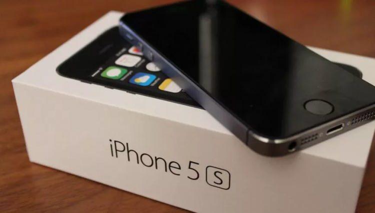 <p><strong>iPhone 5s</strong></p>