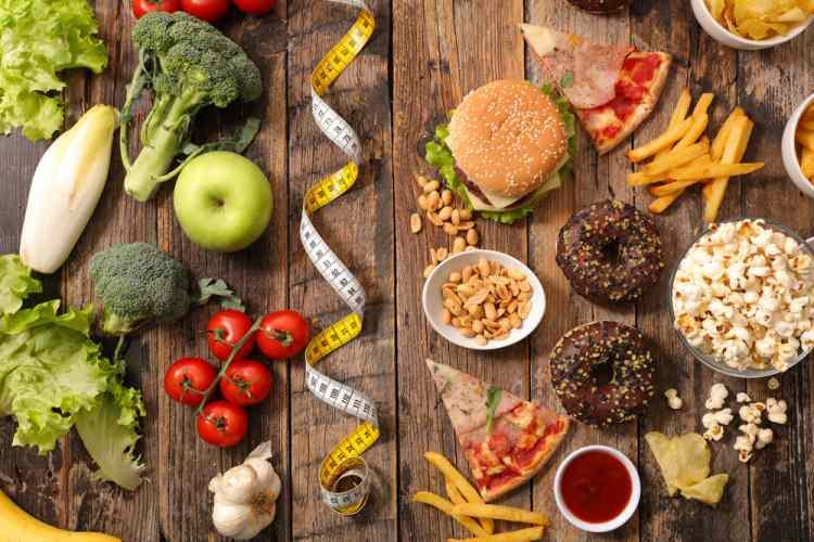 <p><span style="color:#000080"><strong>İlginç bir şekilde, yediğiniz yiyecekler vücudunuzdaki iltihabı önemli ölçüde etkileyebilir.</strong></span></p>
