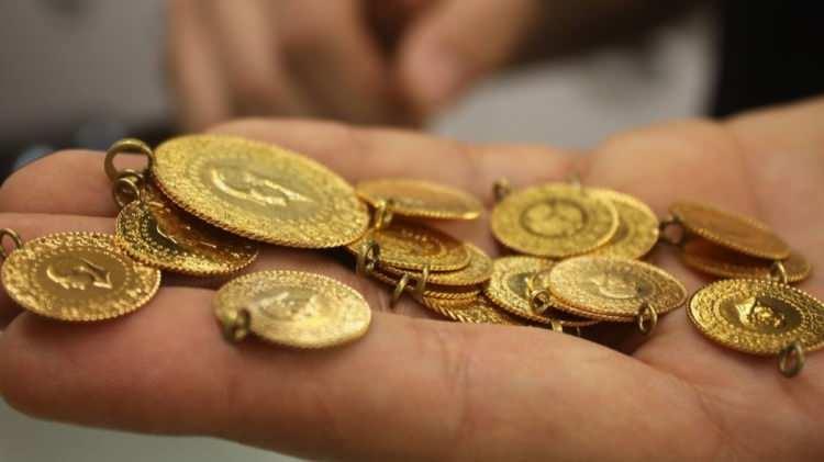 <p>Japon yeni karşısında 138,89 seviyesine yükselen dolar, euro karşısında da 0,99146 seviyesine kadar güçlendi.</p>

<p> </p>
