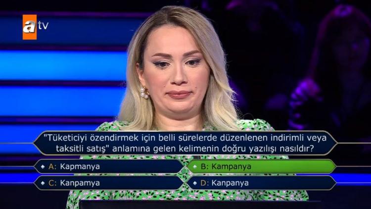 <p><strong>Burada doğurursam adını Mert Kenan koyacağız adını" şeklinde espri yaptı.</strong></p>
