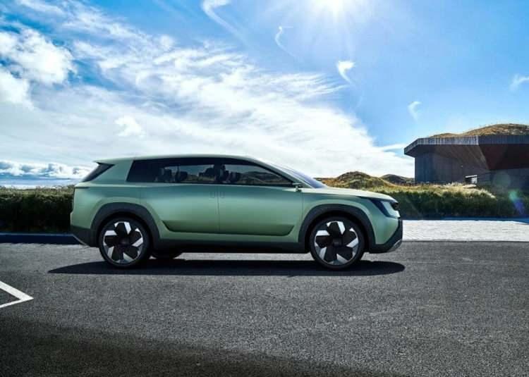 <p>Yine yapılan açıklamalara göre 2023 yılında Superb ve Kodiaq modelleri yenilenecek ve 2024 yılında Octavia yenilenen haliyle tanıtılacak.</p>
