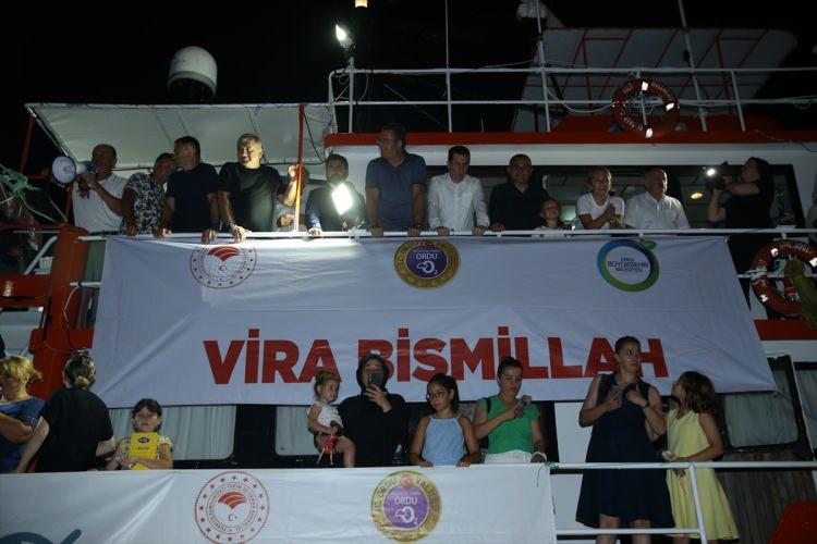 <p><strong>ORDU</strong></p>

<p>Denizlerde av yasağının bu gece yarısı sona ermesi dolayısıyla Ordu'nun Fatsa il&ccedil;esinde balık&ccedil;ılar i&ccedil;in t&ouml;ren ger&ccedil;ekleştirildi.</p>
