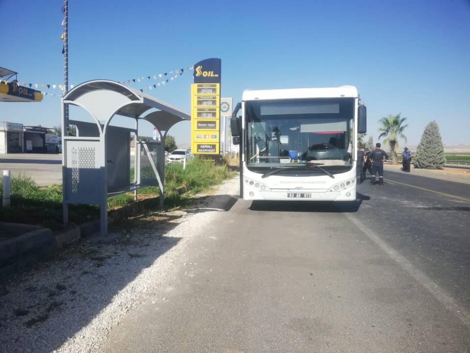 <p>Cenazeler otopsi için Şanlıurfa Adli Tıp Kurumu morguna kaldırılırken kazayla ilgili başlatılan soruşturma devam ediyor.</p>