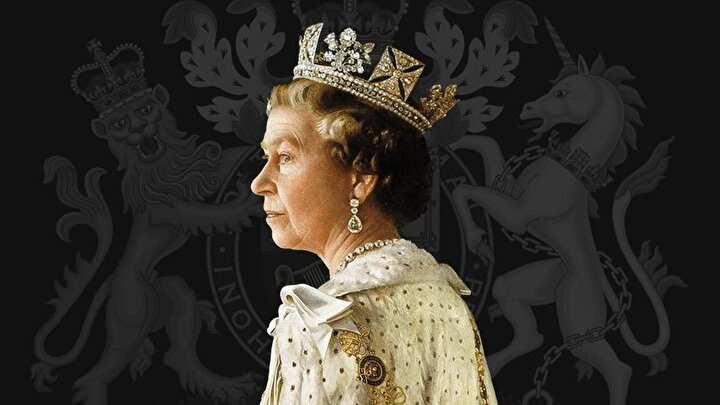 <p>İngiltere'nin en uzun süre tahtta kalan hükümdarı Kraliçe 2. Elizabeth 96 yaşında öldü. Kraliçe 2. Elizabeth'in ölümünün ardından İngiliz ve uluslararası gazeteler, tarihe geçecek sayılarını hazırladı.</p>

<p> </p>

<p><span style="color:#FF0000"><strong>İşte bu gazetelerden öne çıkanların birinci sayfaları...</strong></span></p>
