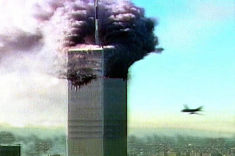 <p>11 Eylül, ABD tarihinin en sarsıcı, en büyük kitlesel terör eylemi olarak kayıtlara geçti. O gün neler yaşandı? İşte 11 Eylül 2001'de yaşananlar...</p>
