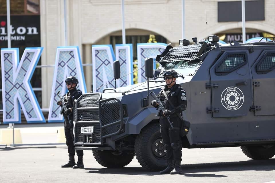 <p>Semerkant'ta yapılacak olan Şanghay İşbirliği Örgütü (ŞİÖ) Devlet Başkanları Zirvesi öncesinde kentte güvenlik önlemleri alındı.</p>

<p> </p>
