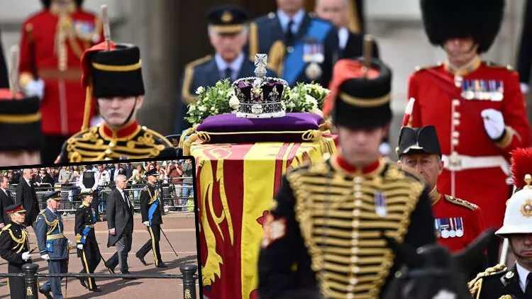<p>İngiltere Kraliçesi 2. Elizabeth'in ölümü sonrası gözler 19 Eylül'de düzenlenecek cenaze törenine çevrildi. Kraliçe 2. Elizabeth'in tabutu şu dakikalarda Buckingham Sarayı'ndan son kez ayrılırken, Kraliyet ailesinin üyeleri tabut ile birlikte yürüdü. </p>