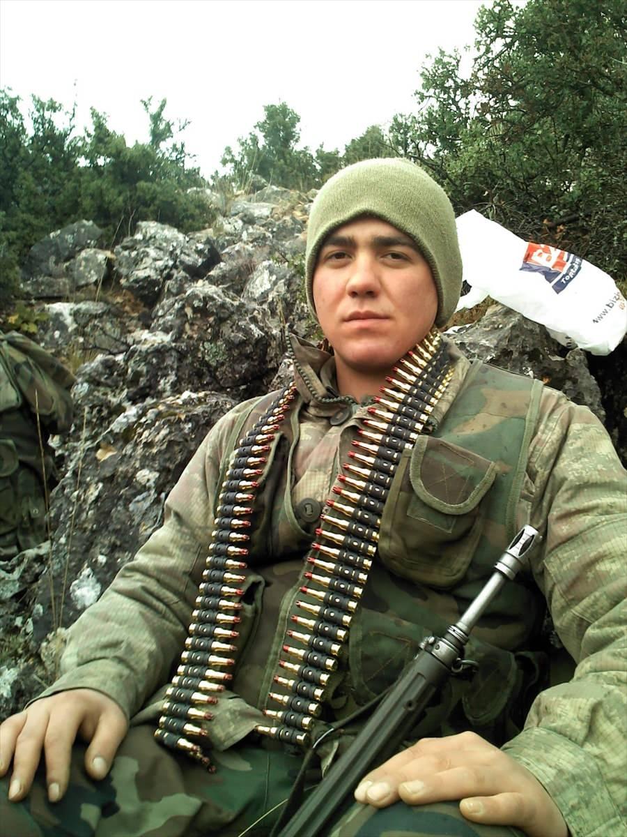<p> 'Komutanım ayağa kalkarsam beni alacak mısınız?' diye sorduğumda bana söz verdi ancak engelim yüzde 68 olduğu için ordu beni yeniden alamadı.</p>
