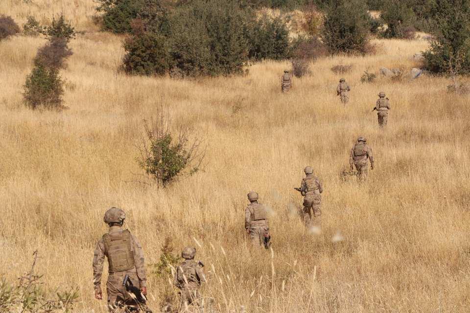 <p>İl Jandarma Komutanlığı Meteler Jandarma Özel Harekat Taburu, terörle mücadelede önemli görevler üstleniyor.</p>
