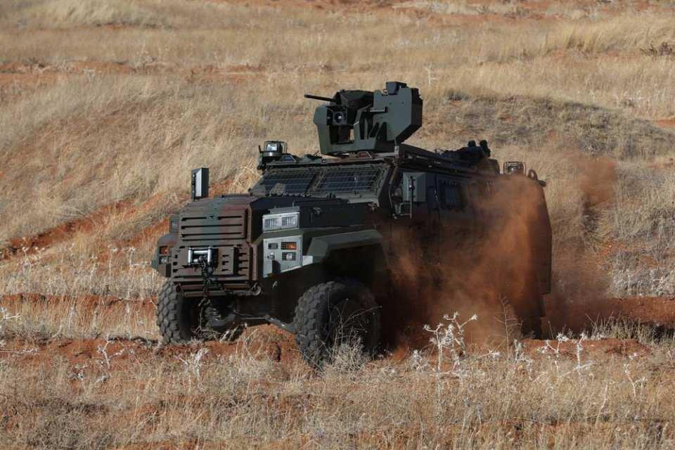 <p>İngiltere Savunma Bakanlığı etkinlikle, kara aracı ve ekipmanı alanındaki güncel gelişmeleri takip etmeyi ve gelecek dönemde güvenlik güçlerine kazandırmayı planladığı ürünleri belirlemeyi amaçlıyor.</p>
<p> </p>