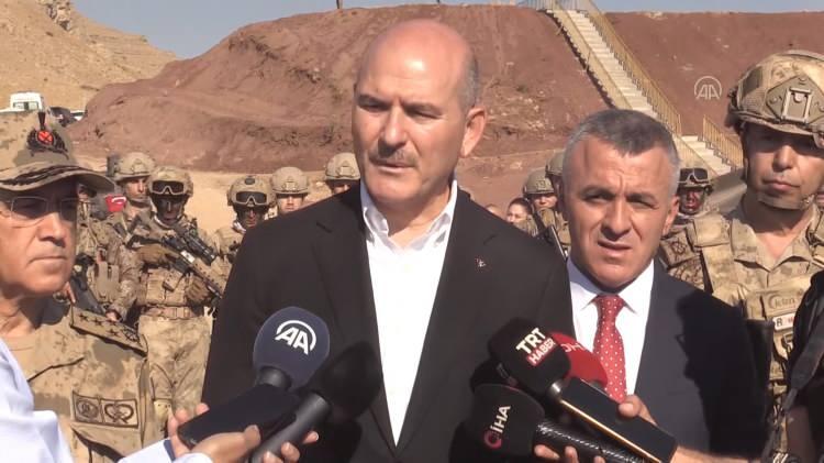<p>- "KIRSALDA TEK BİR TERÖRİST KALMAYACAK"</p>
<p>"2022-2023 sonbahar kış dönemi Eren Abluka operasyonlarına başlıyoruz." diyen Soylu, dün itibarıyla jandarma, polis özel harekat ve güvenlik korucularının yer aldığı 1600 personelden oluşan 125 timle ilk sonbahar, kış operasyonunun başlatıldığını bildirdi.</p>